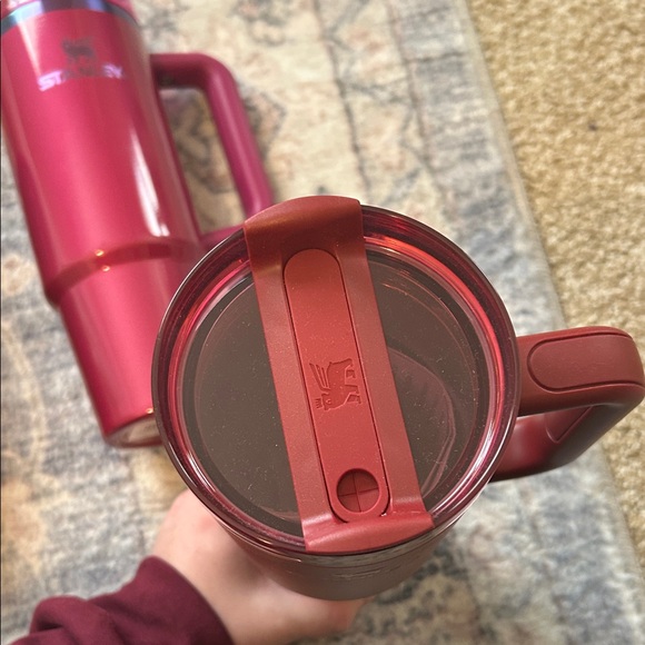 Stanley Burgundy Quencher Tumbler - Picture 3 of 3